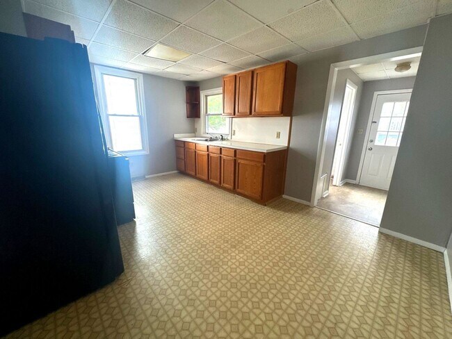 Building Photo - Coming Soon – 1-Bedroom Apartment