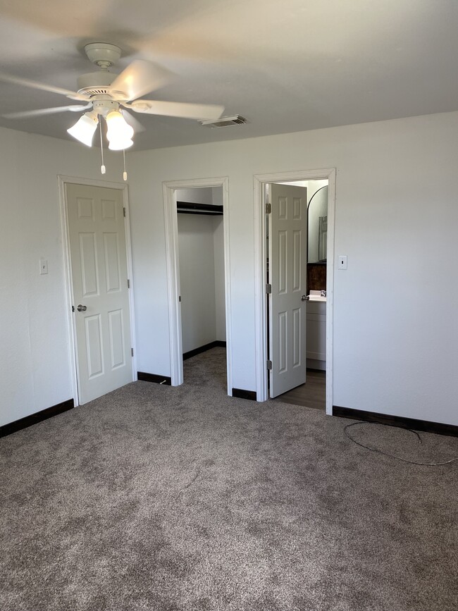 Master bedroom - 3453 AN County Road 318