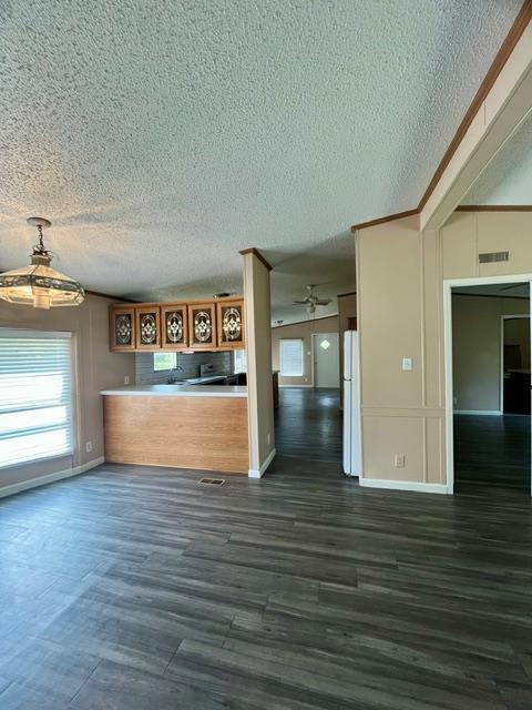 Building Photo - 150 Oak Forest Dr