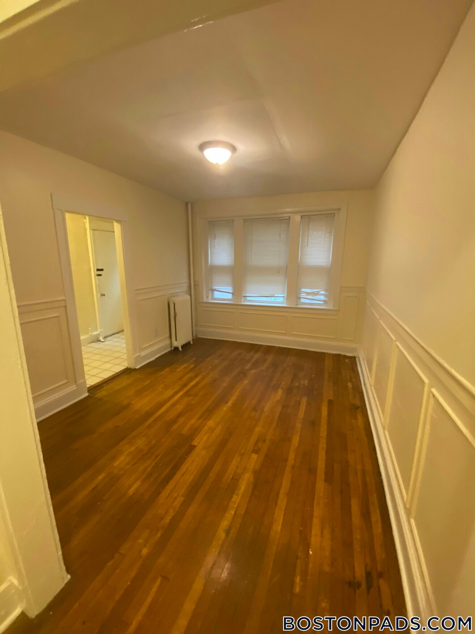 Building Photo - 244 Kelton St