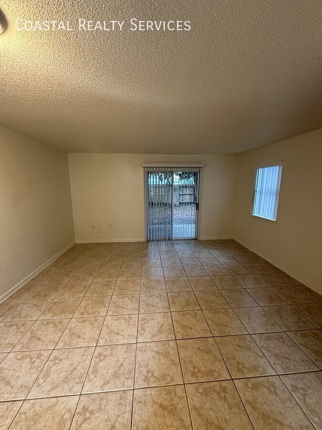 Building Photo - 122 Scottwood Dr SE