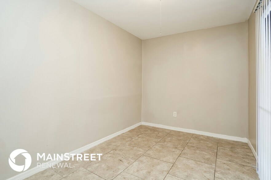 Building Photo - 3236 Timberline Rd