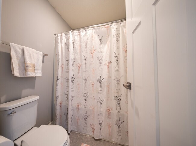 Building Photo - 6668 Coach House Ln