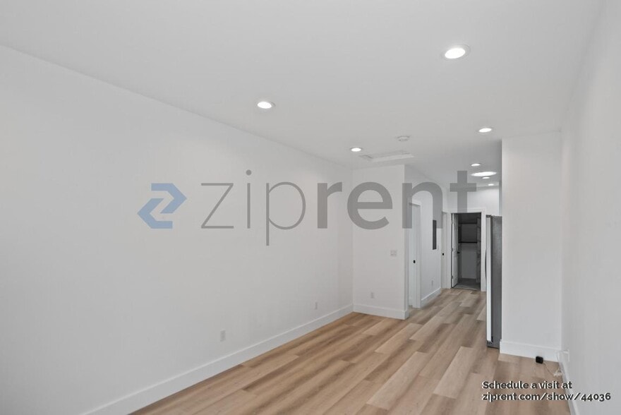 Building Photo - 1026 43rd St