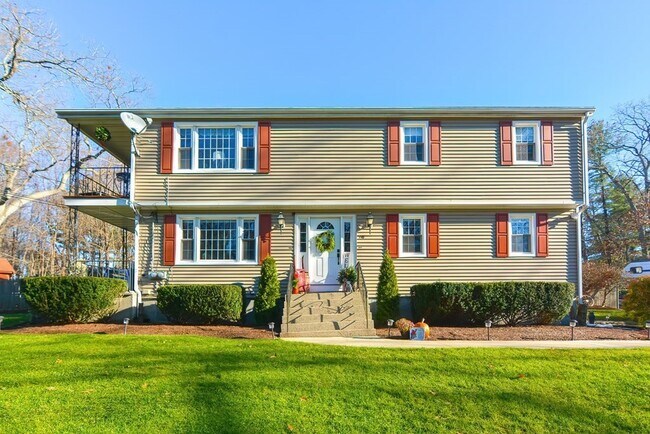 Building Photo - 110 Oswego St