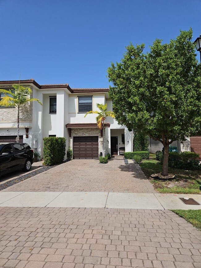 Building Photo - 25111 SW 108th Ave