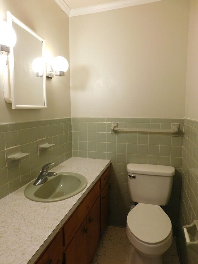 Building Photo - 150 Arrington Rd