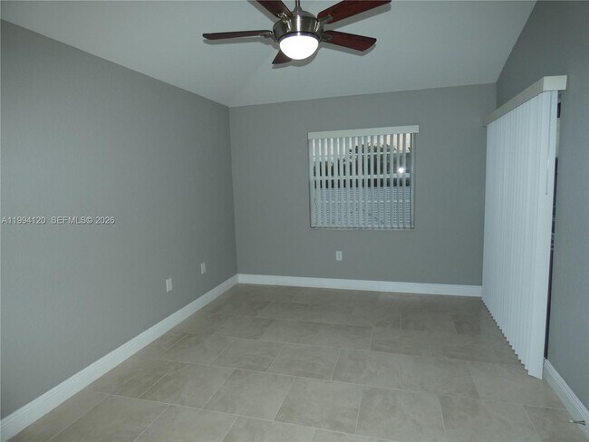 Building Photo - 2851 N Oakland Forest Dr