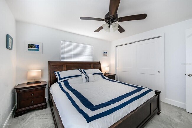 Building Photo - 149 Crescent Dr