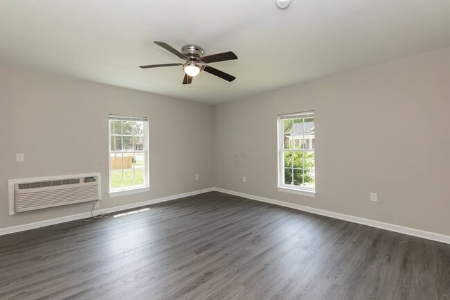 Building Photo - Classic Property with Modern Upgrades!