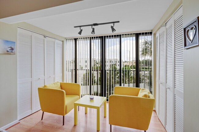 Building Photo - 4254 Deste Ct