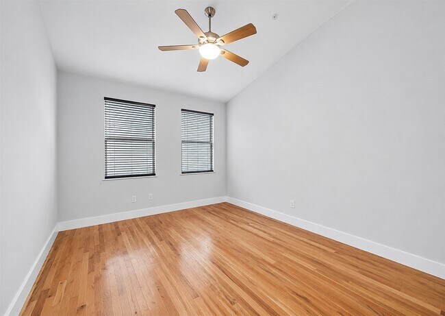 Building Photo - 1043 Bonner St