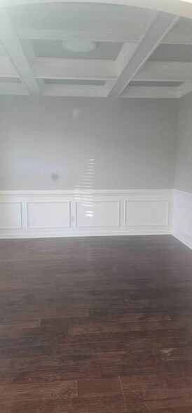 Building Photo - 174 Green Paddock Cir