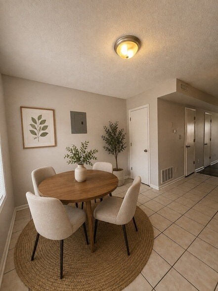 Building Photo - 112 Coyote Ct