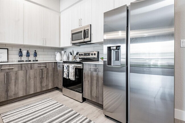 Building Photo - 9201 NW 57th St