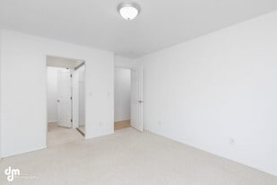 Building Photo - 4240 Folker St, #B202