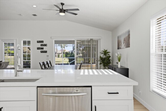 Building Photo - 5829 Fairwoods Cir