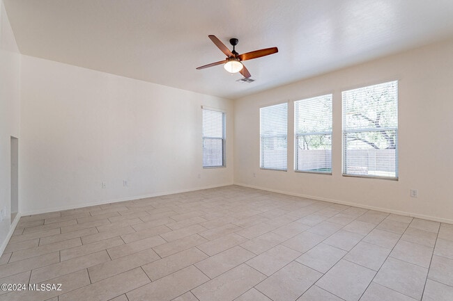 Building Photo - 2790 W Checkerspot Dr