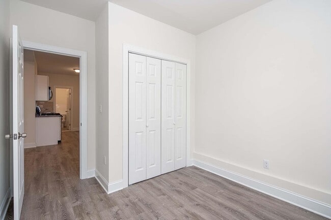 Building Photo - 565 Palisade Ave