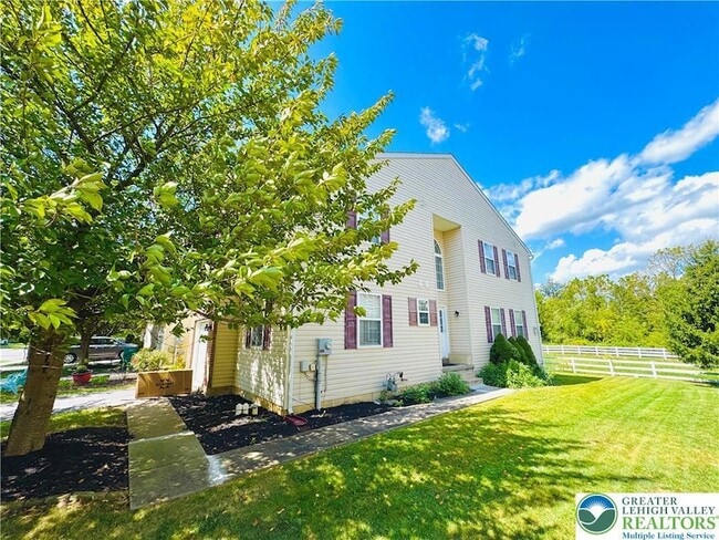 Building Photo - 6945 Hunt Dr