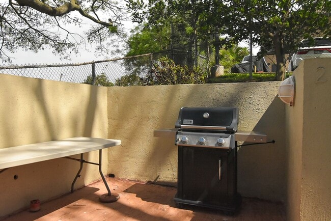 Building Photo - Live the Happy Life at Lele Pono – Aiea