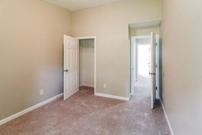 Building Photo - 3-Bedroom Townhome in Decatur, GA!