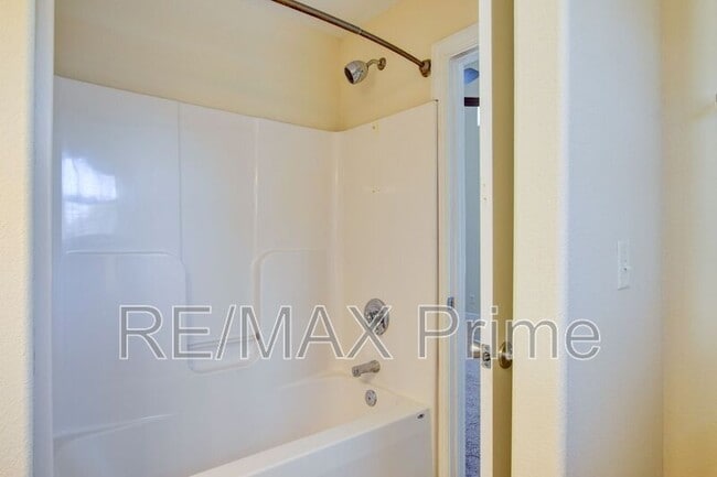 Building Photo - 4923 Krick St