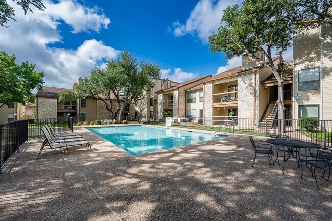 Building Photo - 8600 Fathom Cir