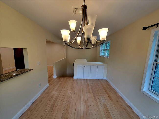 Building Photo - 41 NY-208