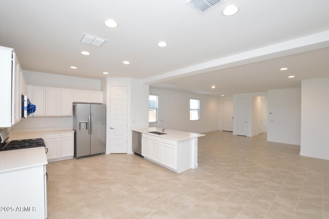 Building Photo - 12617 W Morten Ave