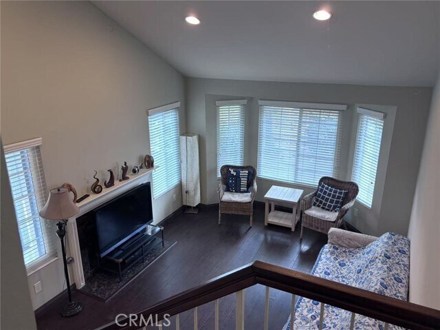 Building Photo - 655 Alder Ln
