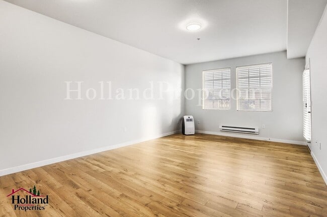 Building Photo - Well designed 2 bedroom home in beautiful Willsonville