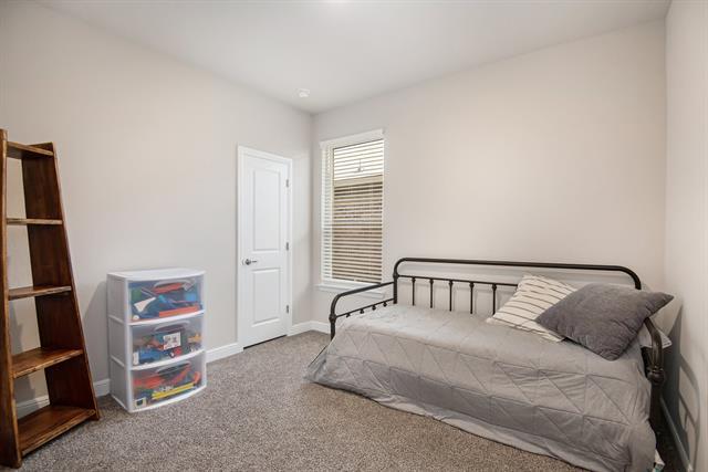 Building Photo - 229 Dunmore Dr