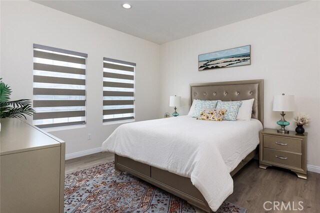 Building Photo - 89 N Grand Oaks Ave