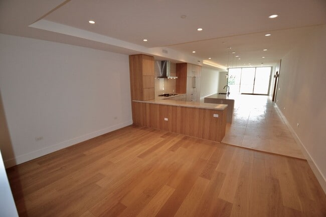 Building Photo - LUXURY 3 BEDROOM CONDO in the Unique Urban Enclave  of Palentine. Walk to Balboa Park! Parking wi...