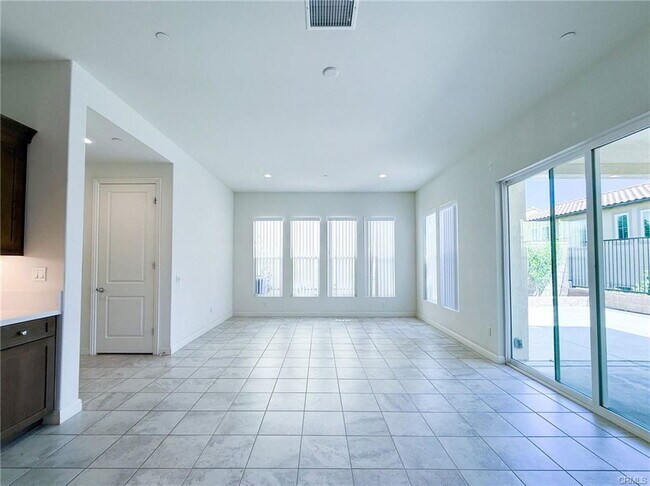 Building Photo - 20808 Spruce Cir