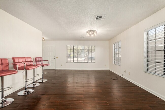 Building Photo - 21057 N 34th Dr