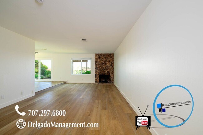 Building Photo - 493 Mills Dr
