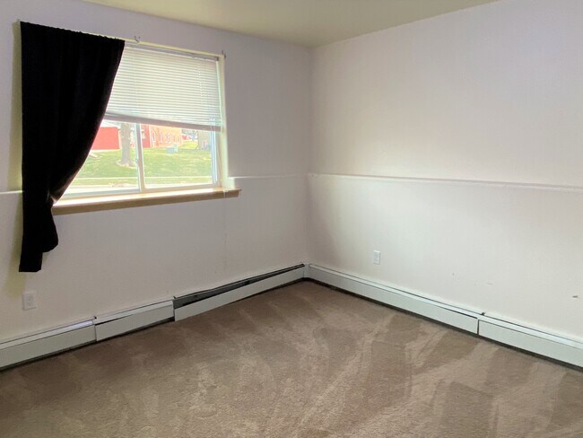 Building Photo - 956 Boston Way