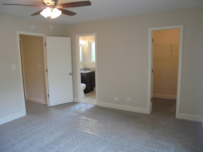 Building Photo - 1085 Hecker Dr
