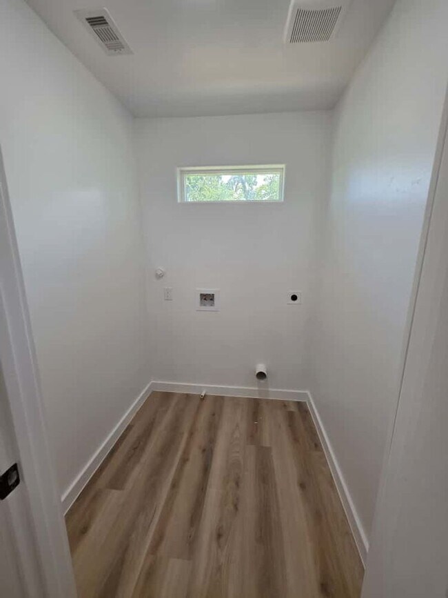 Building Photo - 8406 De Priest St