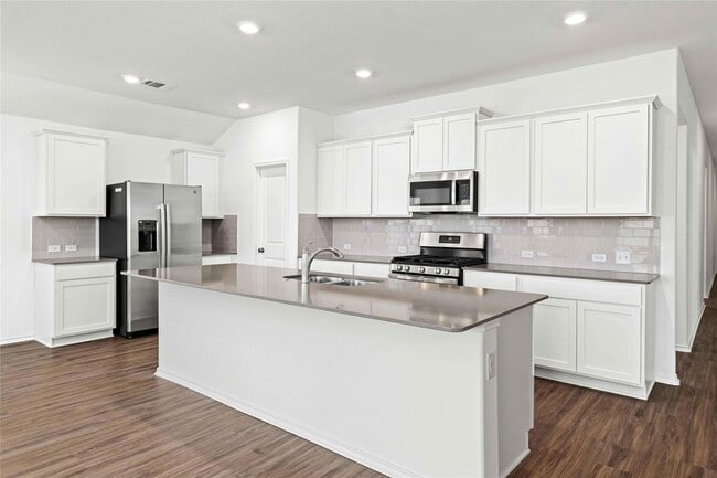 Building Photo - 416 Escondido Cir