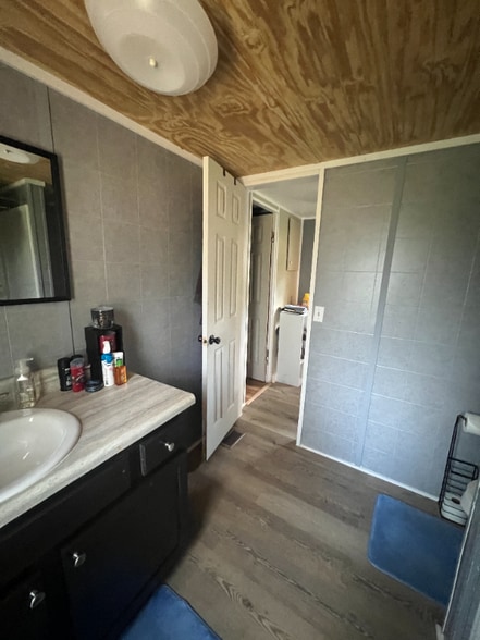 Building Photo - 43 Bridle St