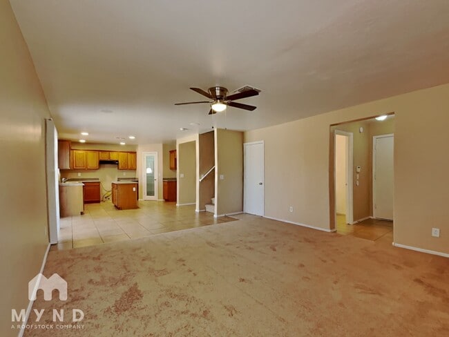 Building Photo - 12510 W Charter Oak Rd