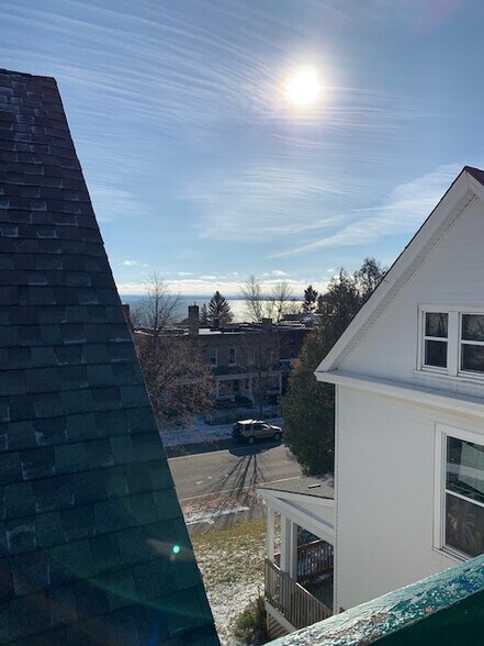 Building Photo - 1431 E 1st St