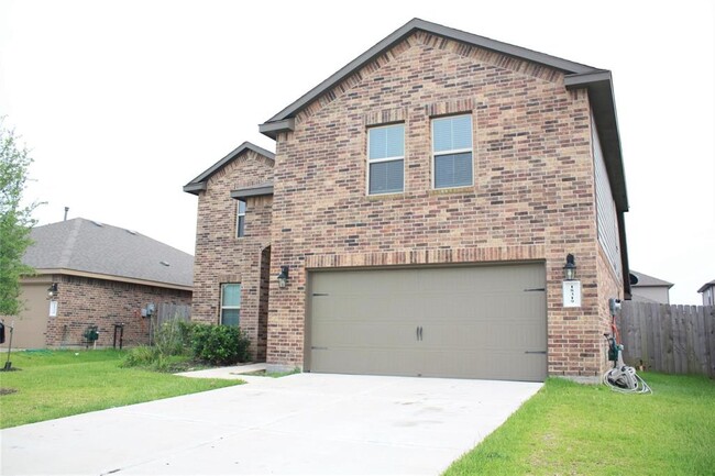 Building Photo - 18319 Pin Oak Lake Dr