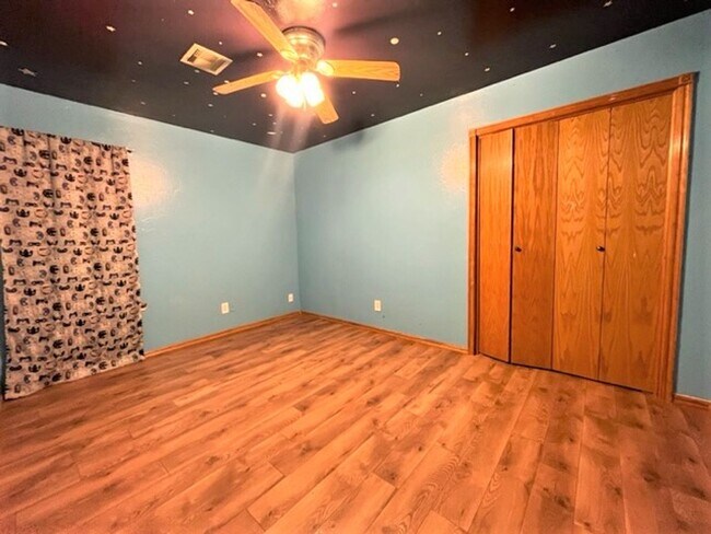 Building Photo - 8104 Eagle Cir