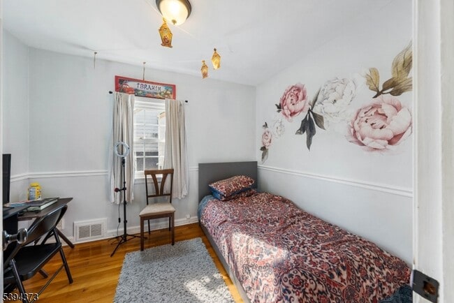 Building Photo - 125 Meisel Ave