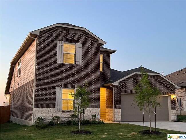 Building Photo - 154 Solitude Dr