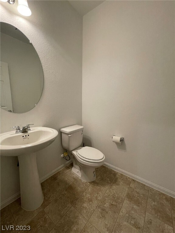 Building Photo - 6124 Castle Gardens Ave